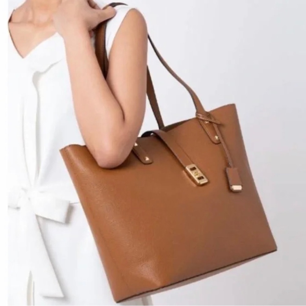 Michael Kors Larson large carryall tote bag.